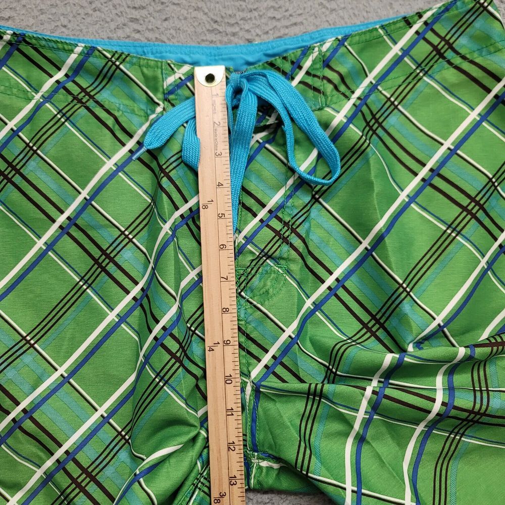 Freeworld Shorts Mens 36 Green Cargo Boardshorts Swim Plaid Outdoors Drawstring - Picture 8 of 9